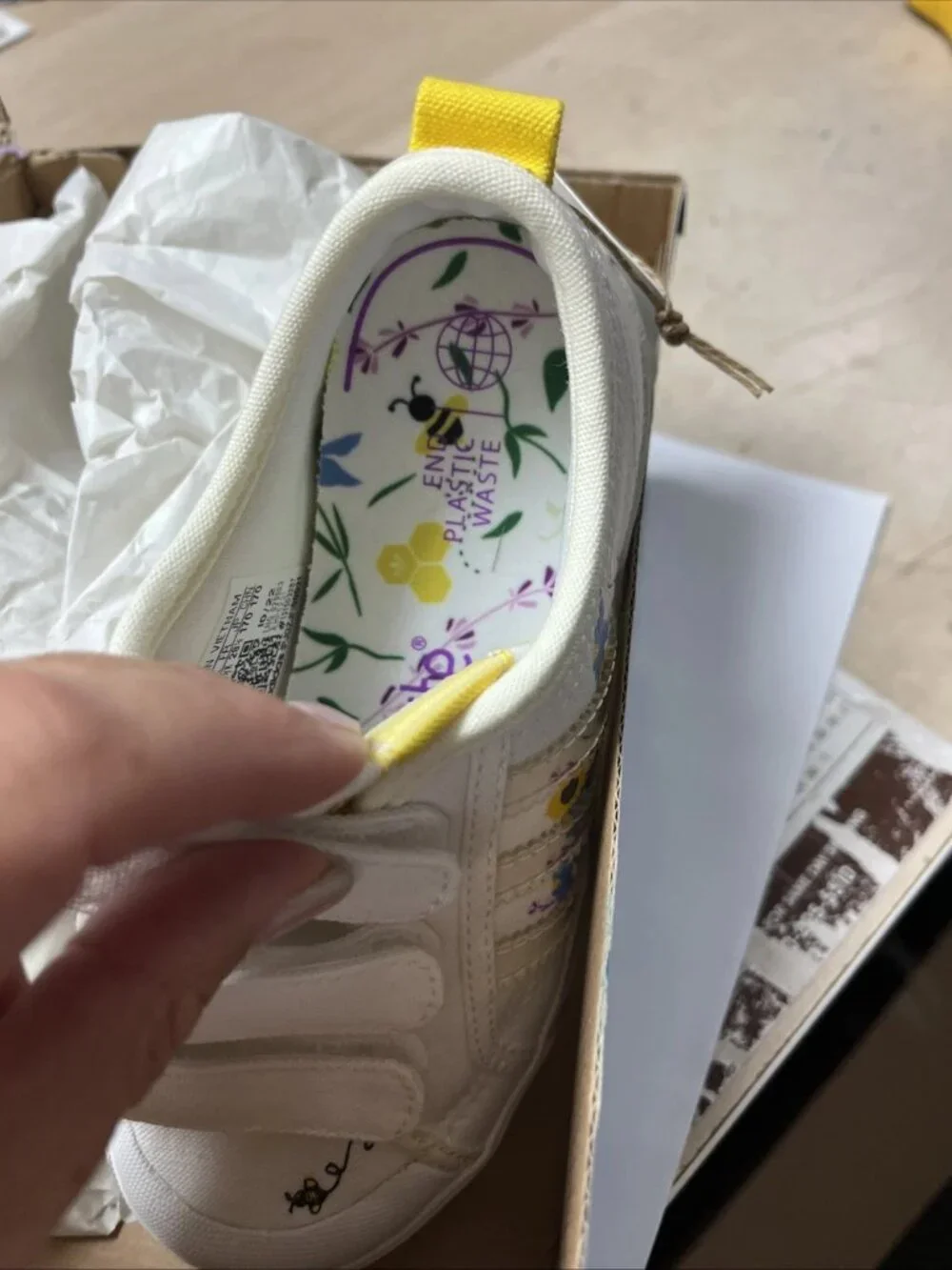 adidas Nizza CF C White Floral Hook & Loop Sneaker Unisex Kids Size 11